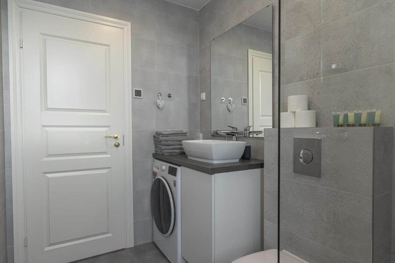 Kalamehe Modern Apartment 2 Near City Center Pärnu Exteriör bild
